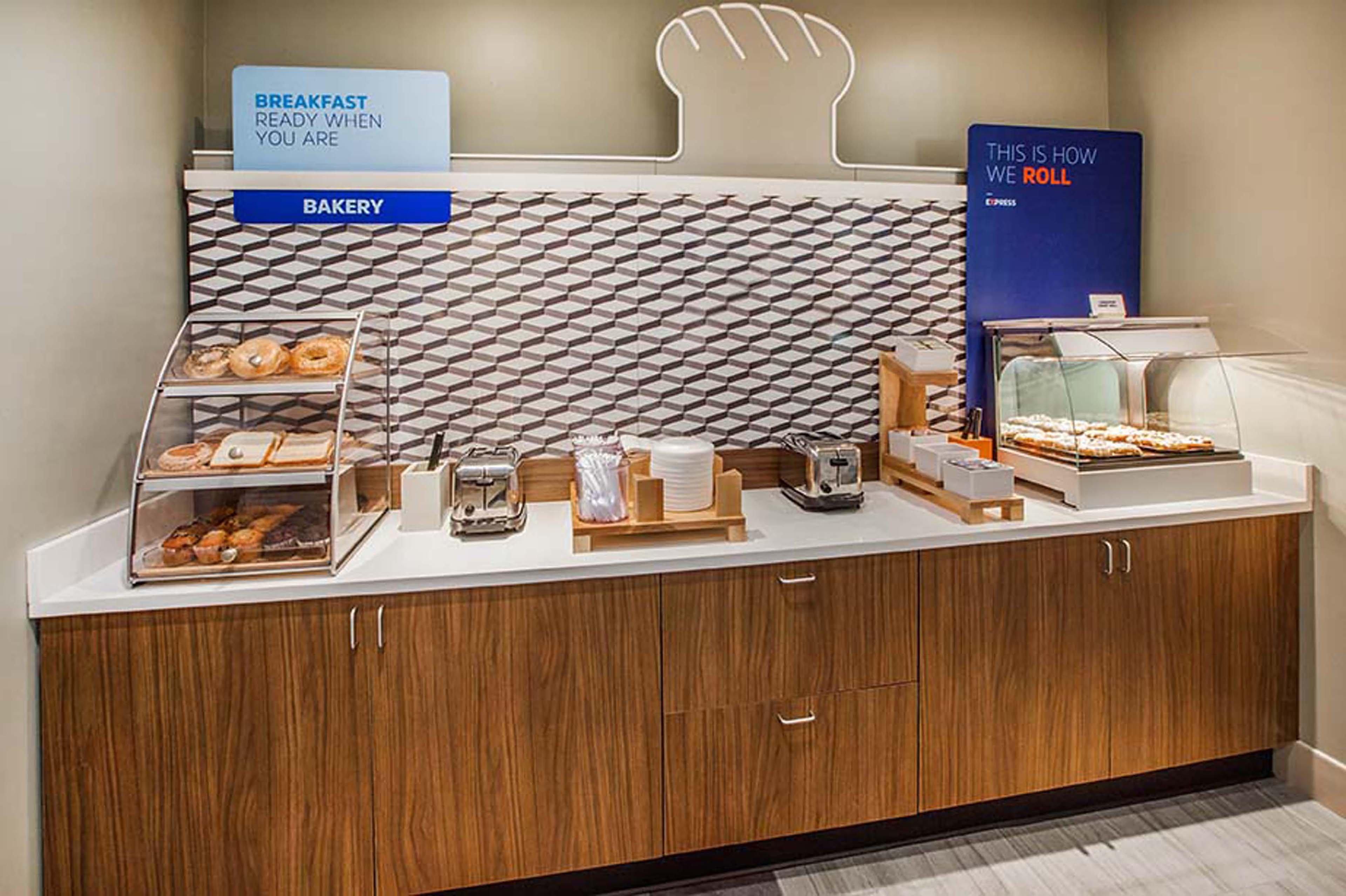 Holiday Inn Express & Suites Houston East - Baytown, An Ihg Hotel Ngoại thất bức ảnh