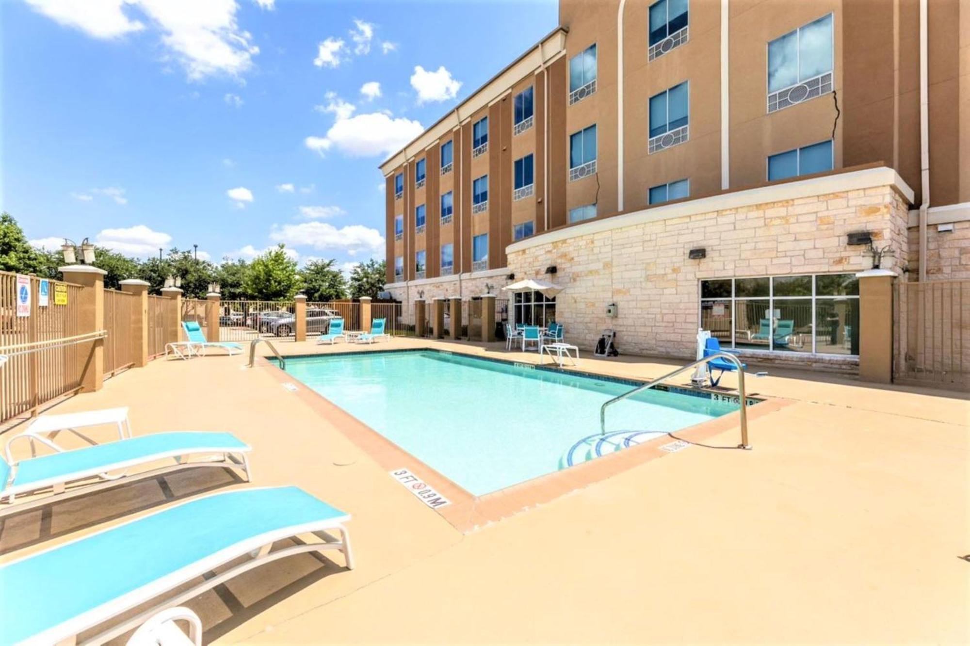 Holiday Inn Express & Suites Houston East - Baytown, An Ihg Hotel Ngoại thất bức ảnh